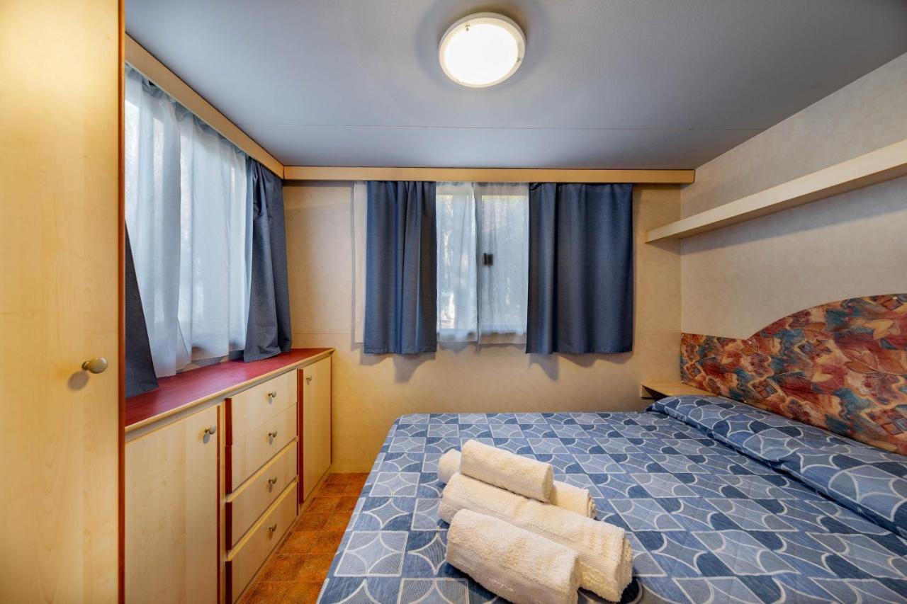 לוצוראי Camping&Village Le Cernie מראה חיצוני תמונה
